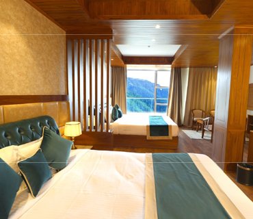 Hotels in Shimla classic room